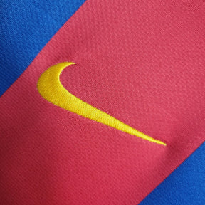 Camisa Retrô Barcelona Home 10/11 - Azul e Vermelha
